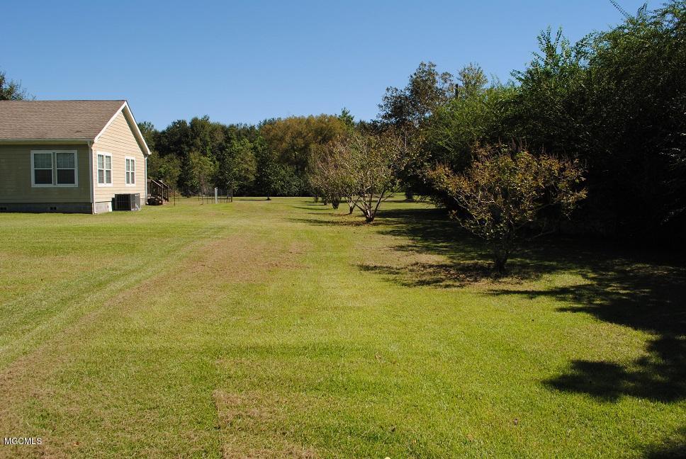 11382 County Farm Road Gulfport, MS 39503 - Photo 3 of 37 Right Side