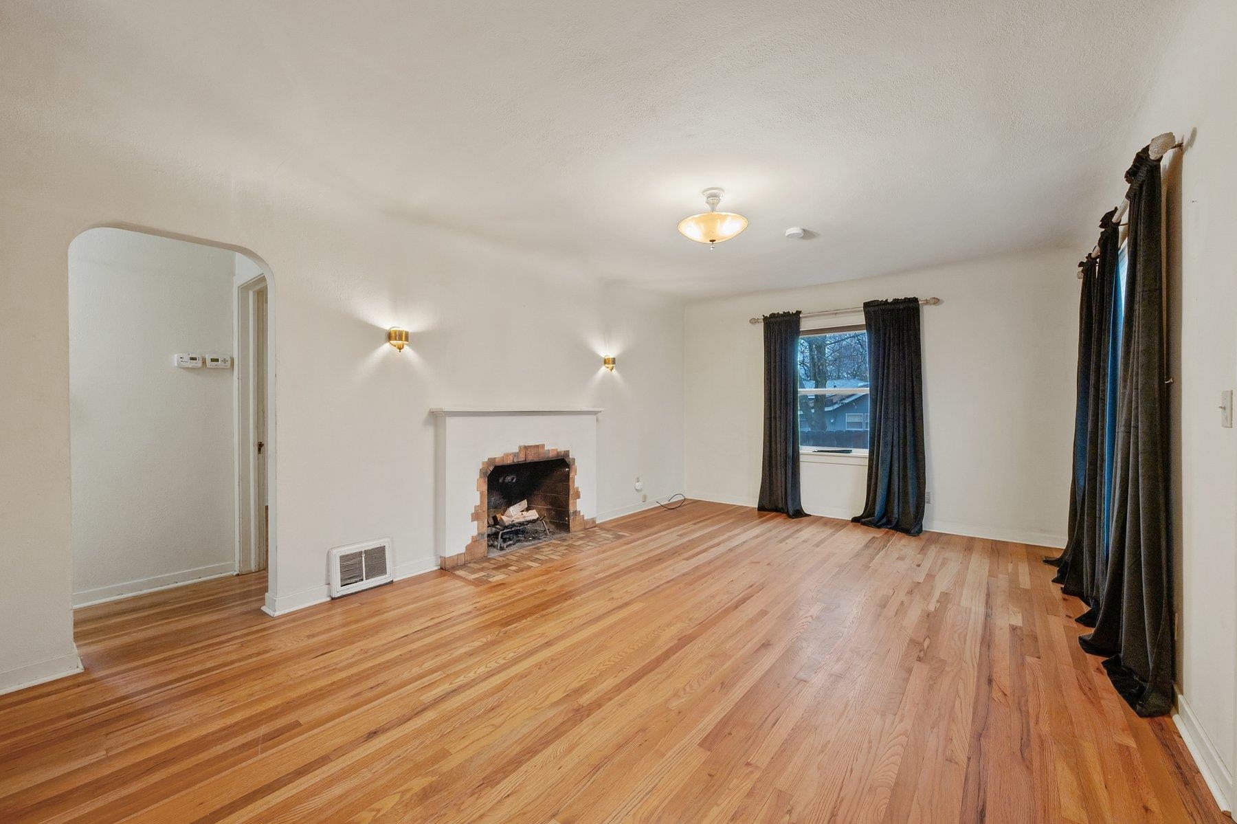 2511 North Center Road Spokane, WA 99212 - Photo 5 of 24