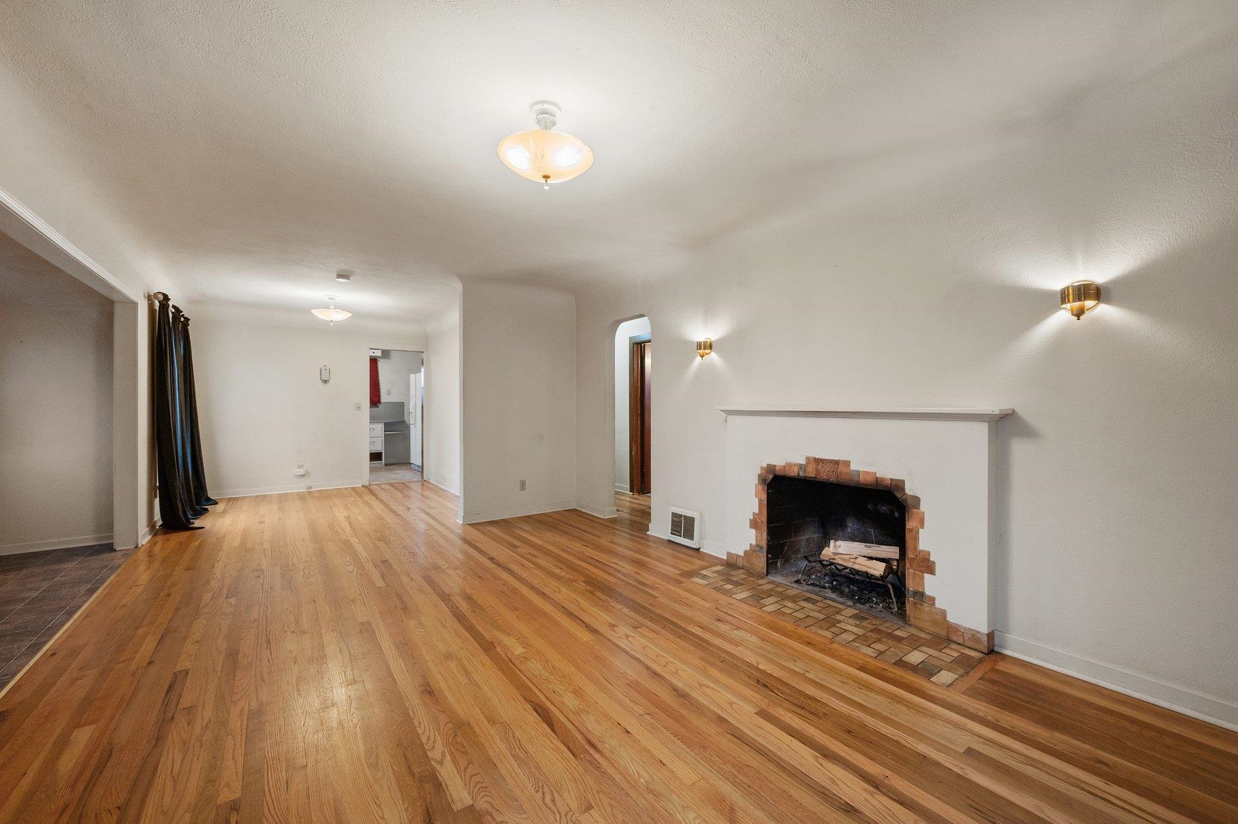 2511 North Center Road Spokane, WA 99212 - Photo 6 of 24