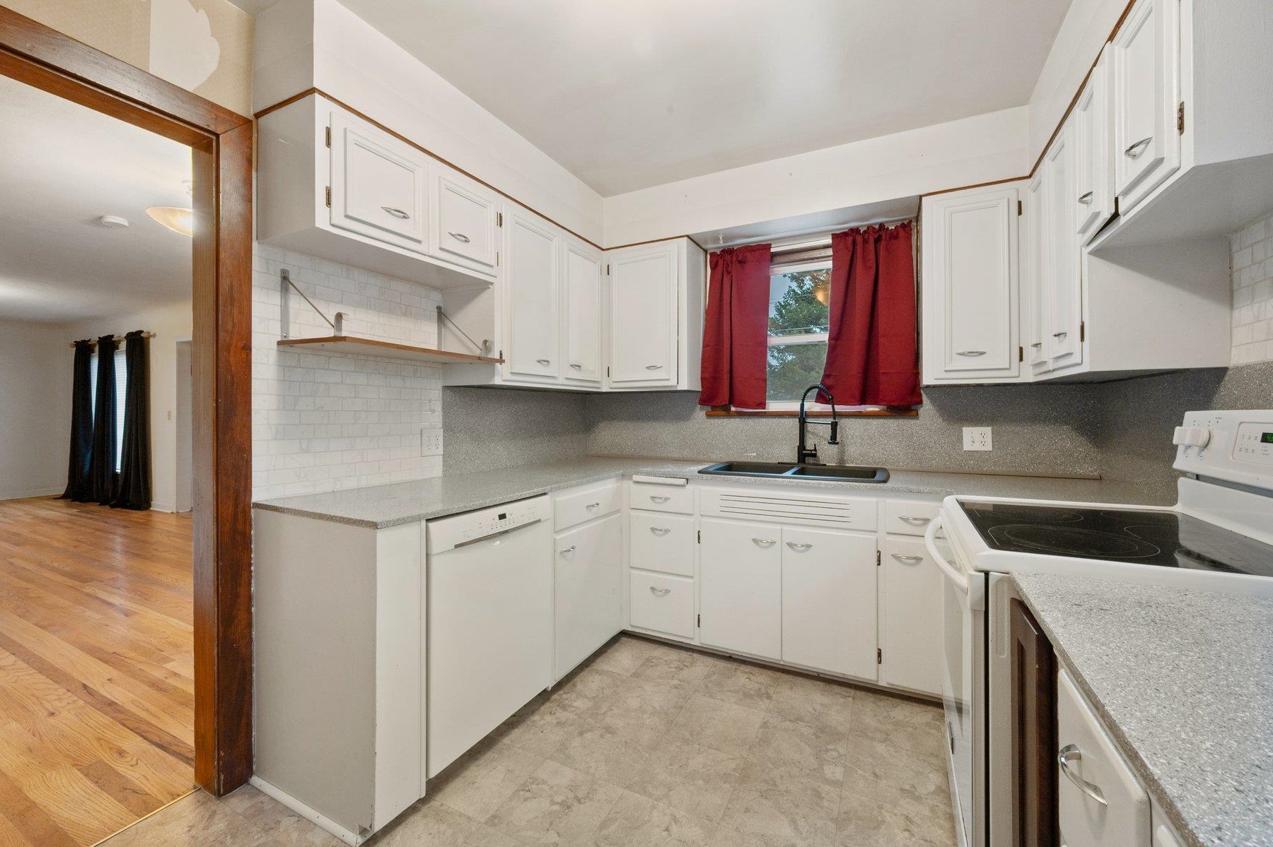 2511 North Center Road Spokane, WA 99212 - Photo 8 of 24