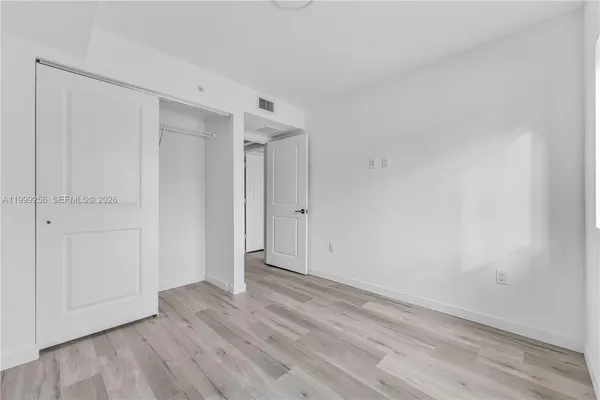 $2,200 | 175 Northwest 160th Street, Unit 118, North Miami Beach, FL 33169
