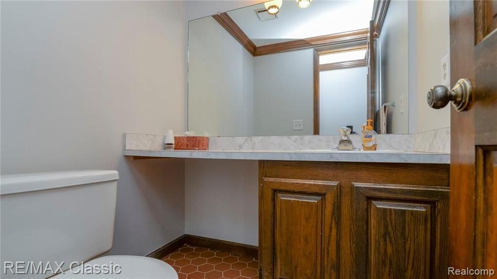 688 Sunlight Drive Rochester Hills, MI 48309 - Photo 27 of 63