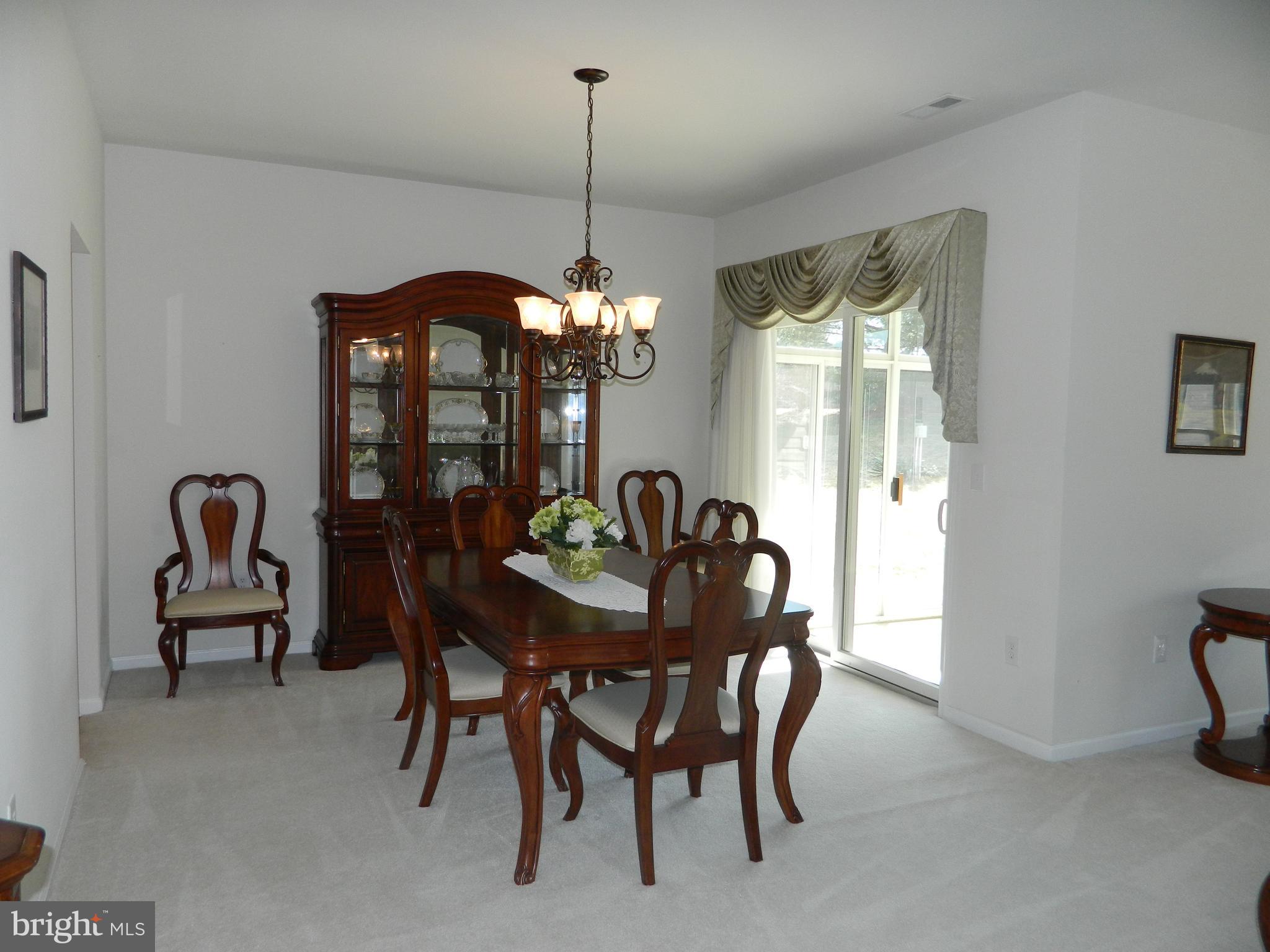 7 Oak Ridge Court Columbus, NJ 08022 - Photo 12 of 39