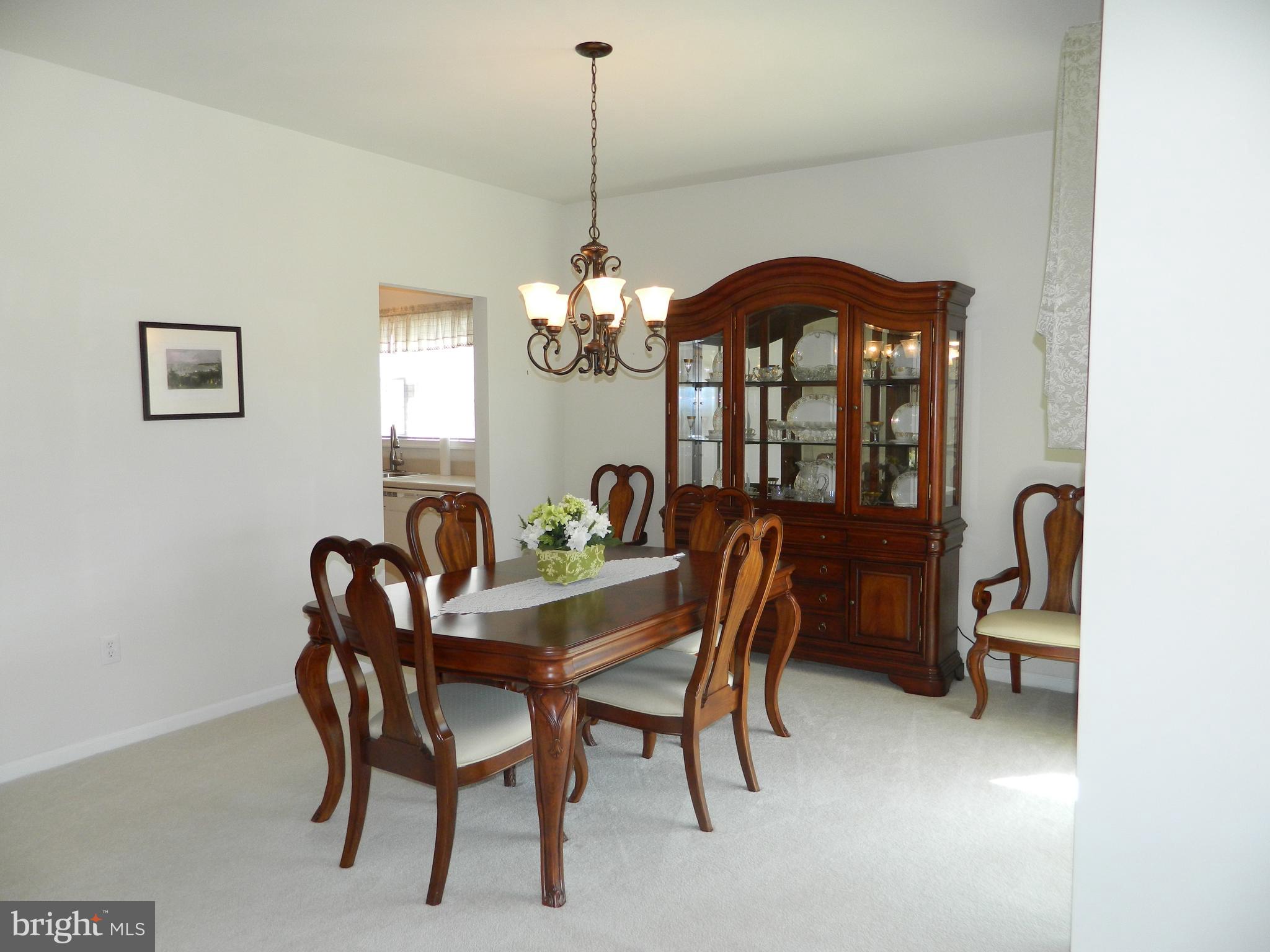 7 Oak Ridge Court Columbus, NJ 08022 - Photo 13 of 39