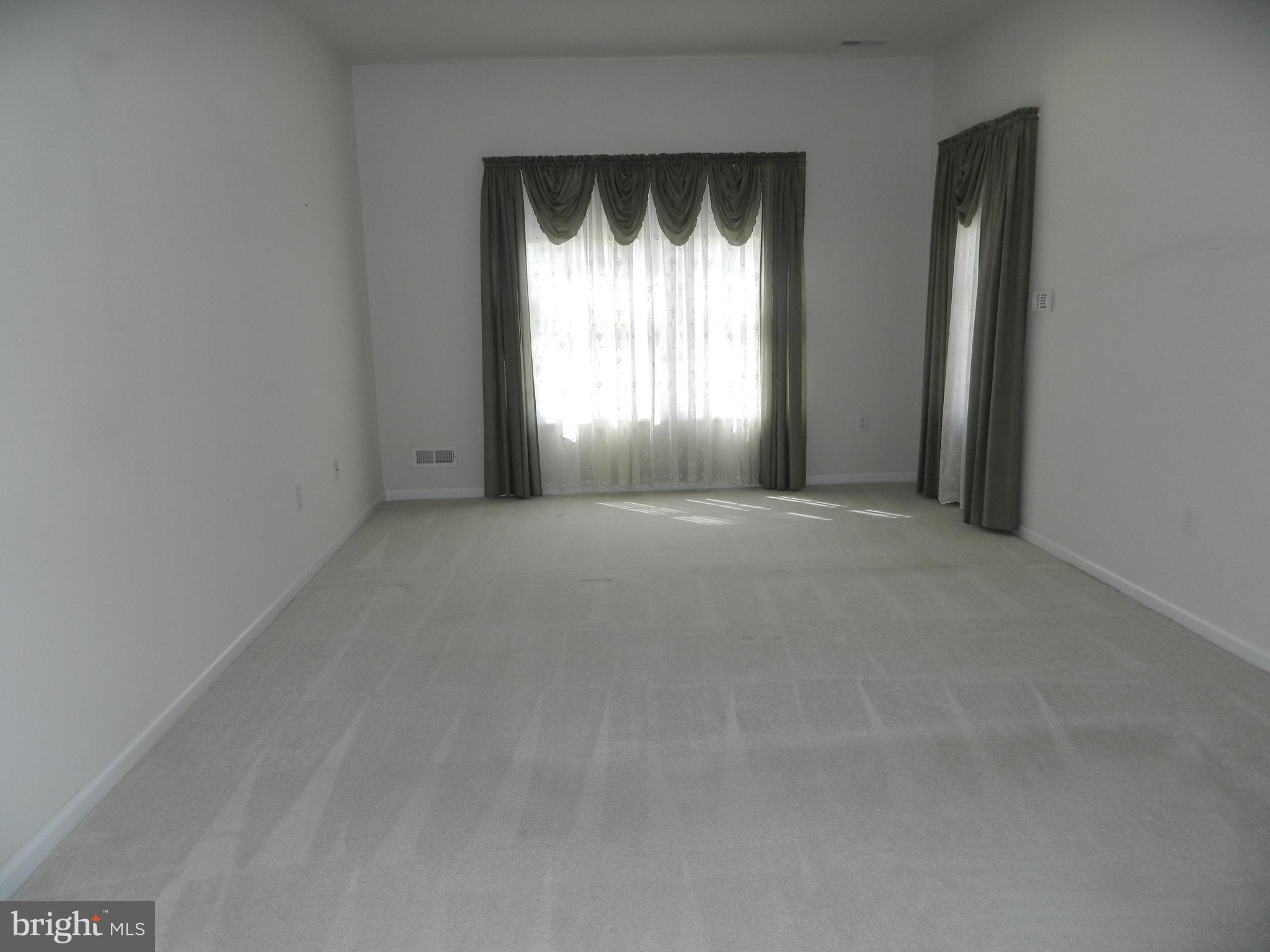 7 Oak Ridge Court Columbus, NJ 08022 - Photo 23 of 39