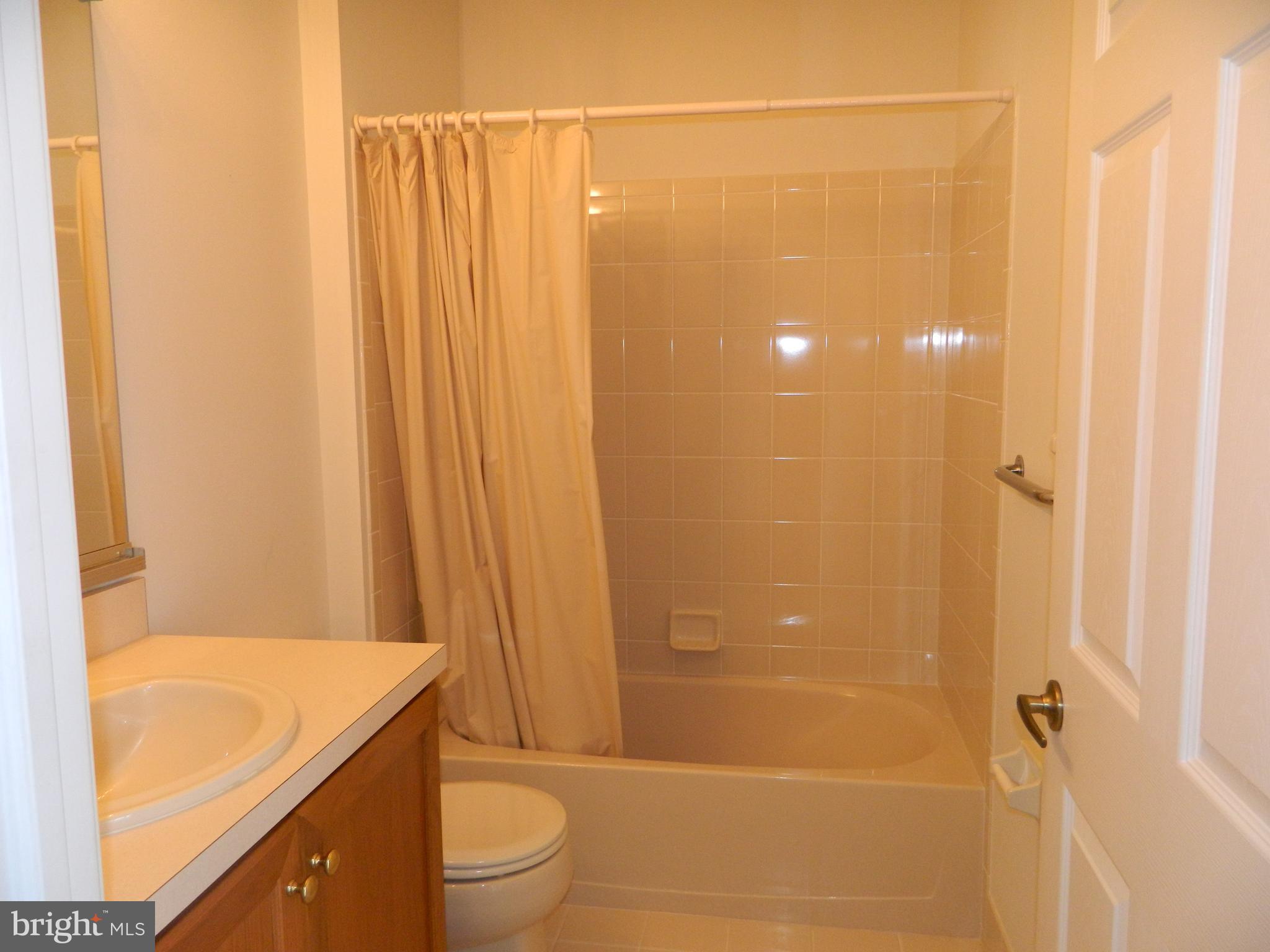 7 Oak Ridge Court Columbus, NJ 08022 - Photo 29 of 39