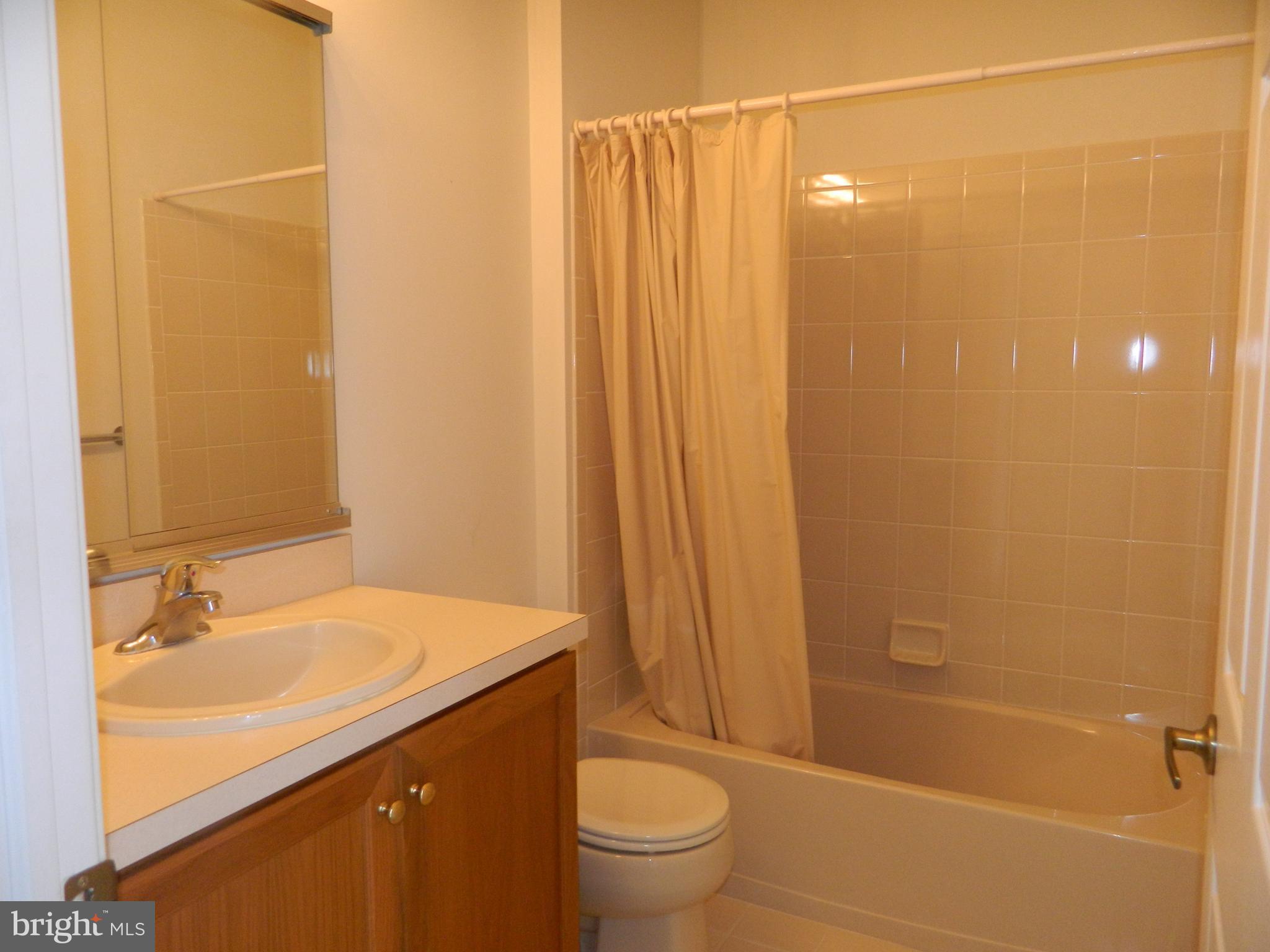 7 Oak Ridge Court Columbus, NJ 08022 - Photo 30 of 39