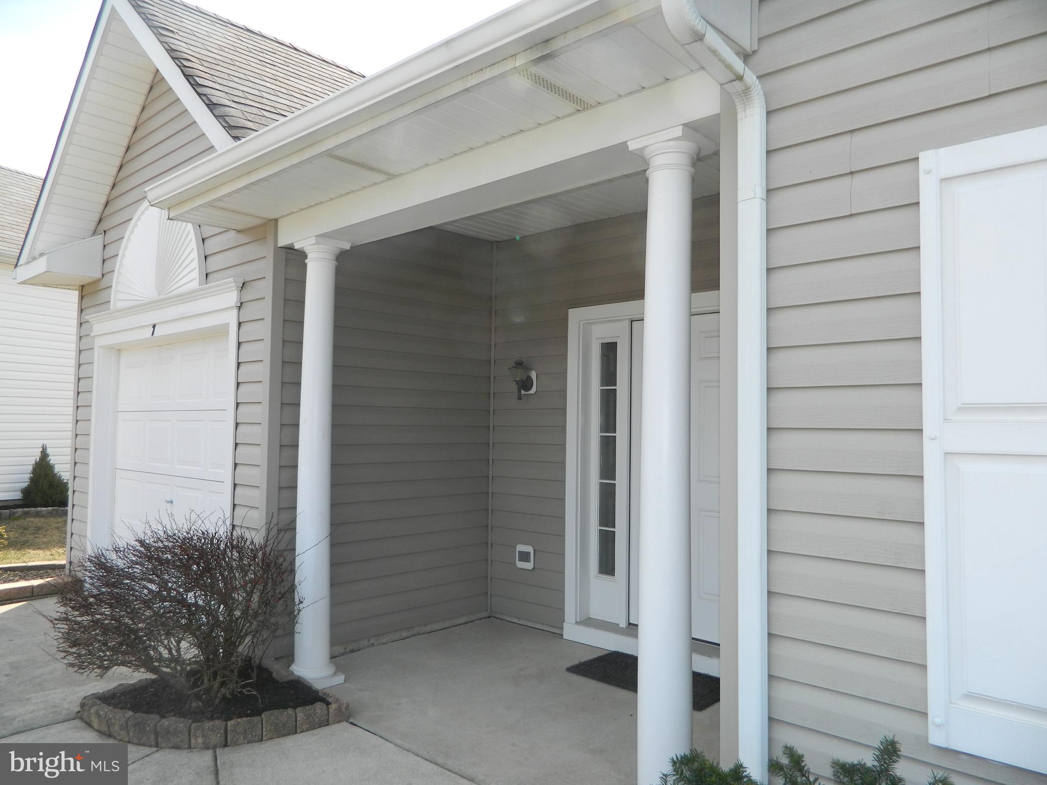 7 Oak Ridge Court Columbus, NJ 08022 - Photo 4 of 39