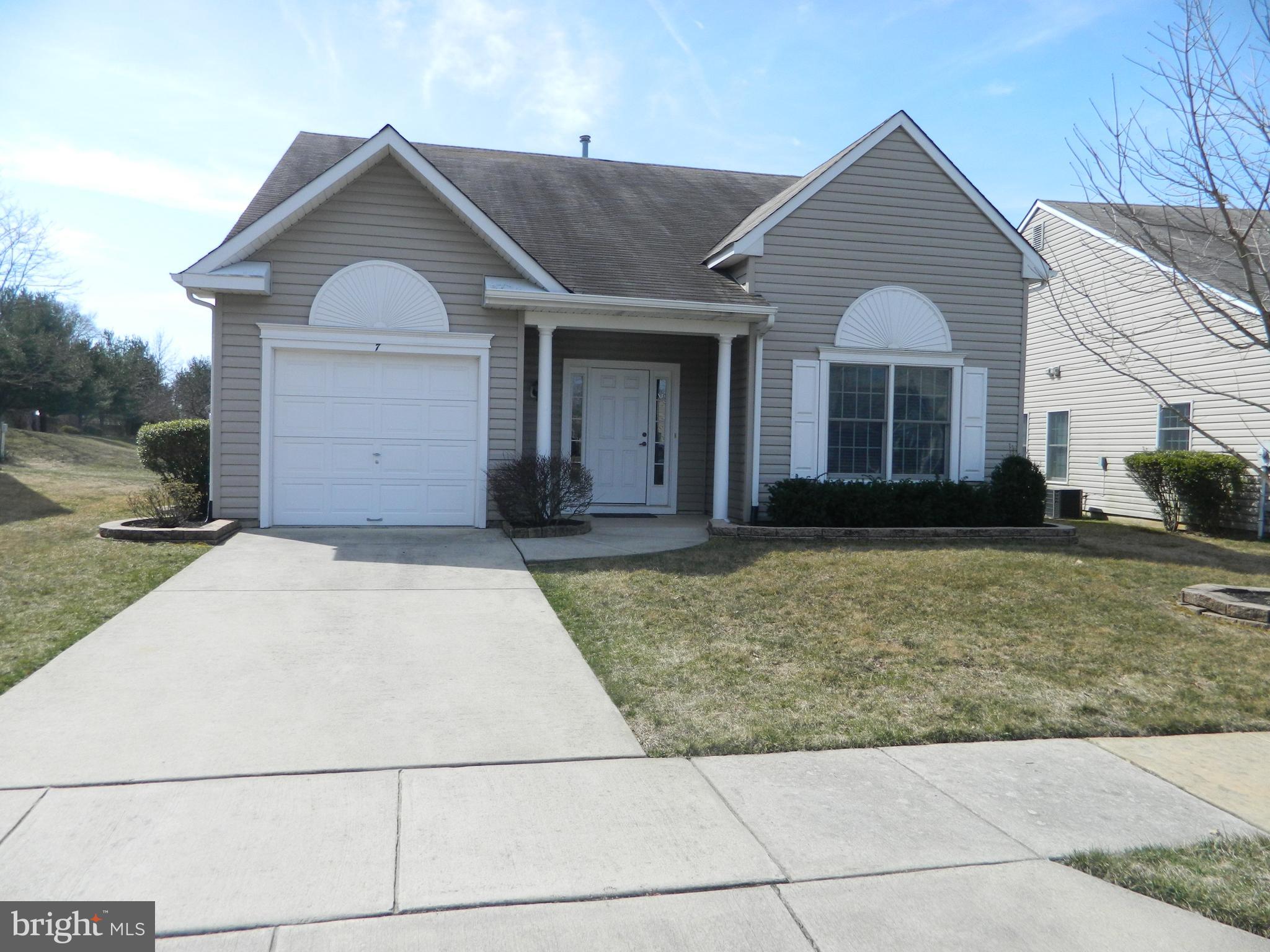 7 Oak Ridge Court Columbus, NJ 08022 - Photo 38 of 39