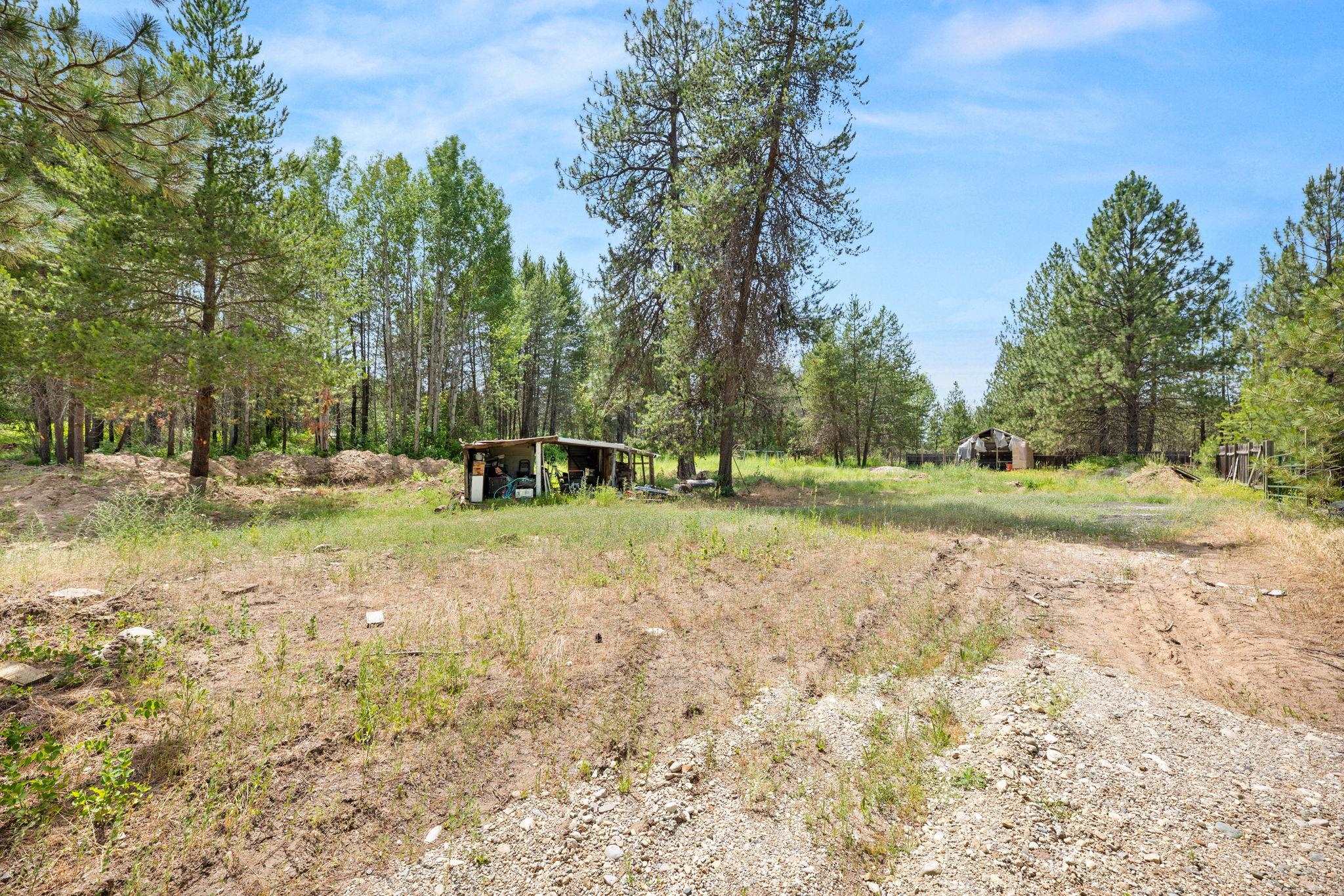26811 North Yale Road Chattaroy, WA 99003 - Photo 24 of 30