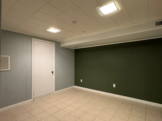 $1,300 | 118 Pullen Avenue, Watertown, CT 06779