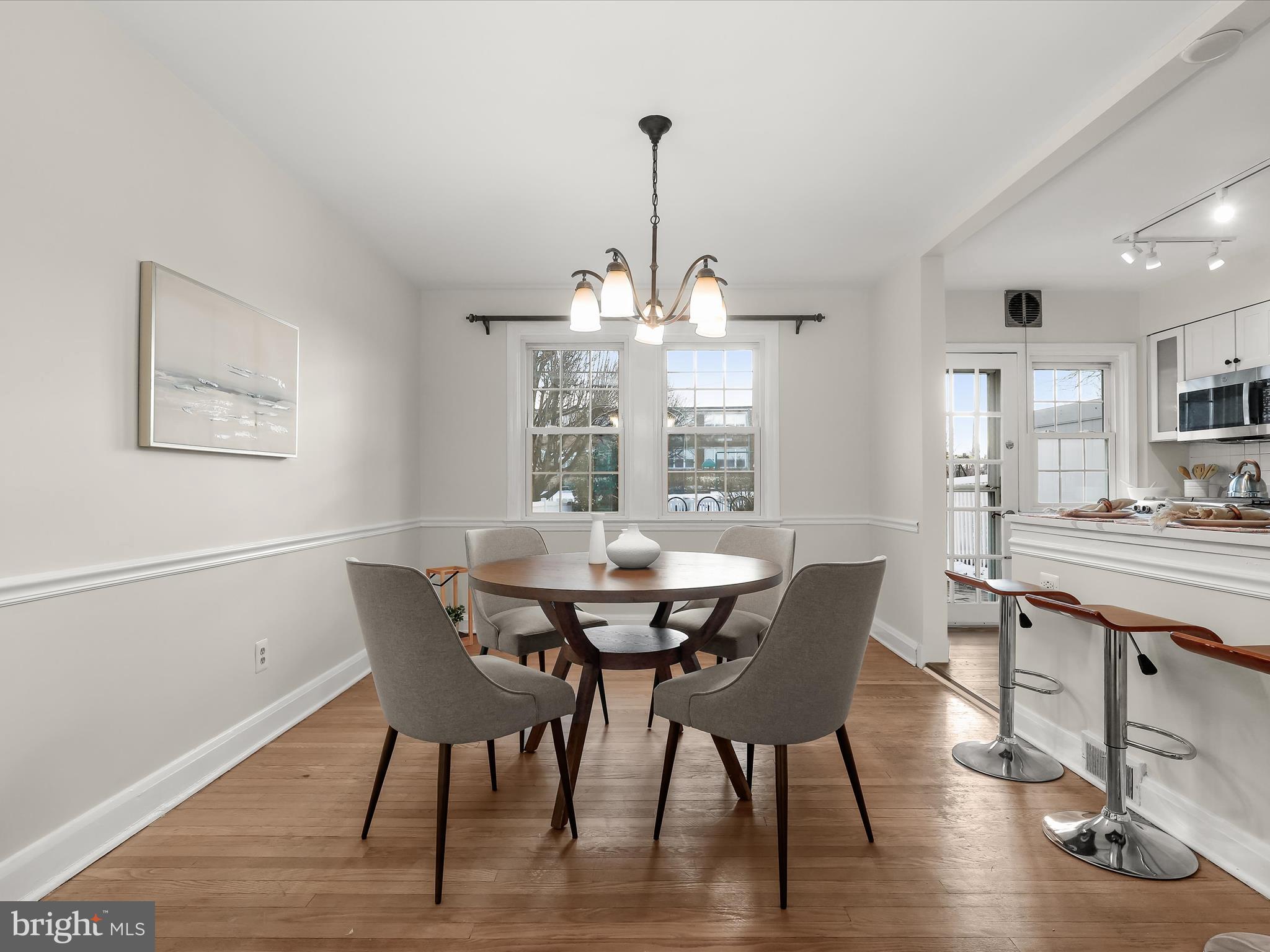 317 Overbrook Road Baltimore, MD 21212 - Photo 15 of 52 Dining Area