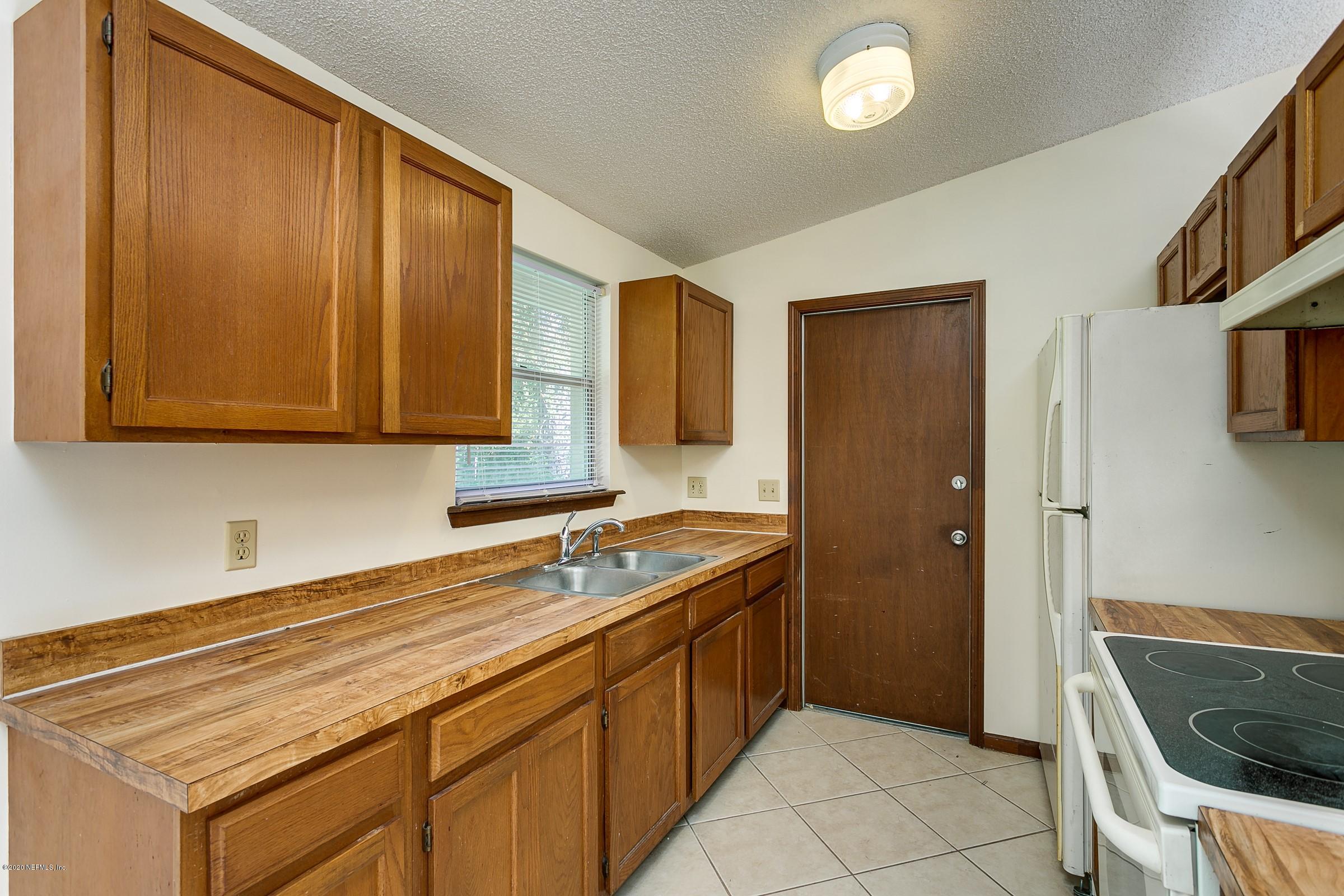 3616 Eunice Road Jacksonville, FL 32250 - Photo 12 of 30 Kitchen View 1