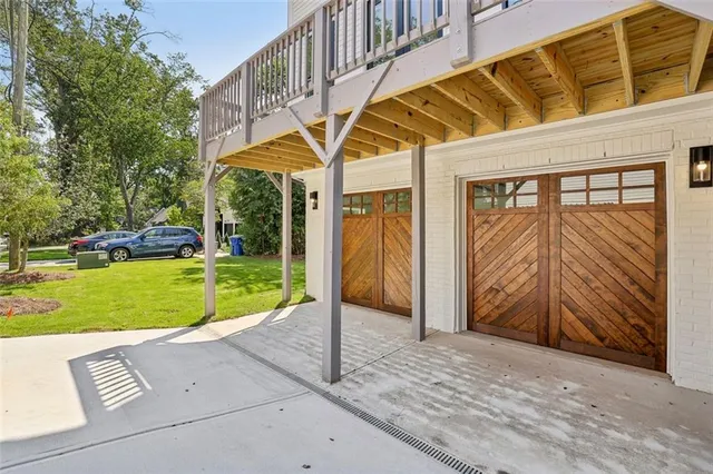 $1,725,000 | 2595 Apple Valley Road, Brookhaven, GA 30319