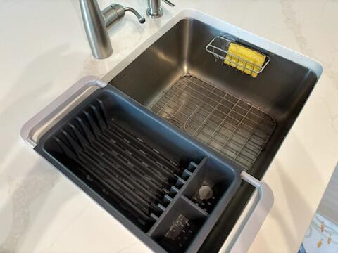 4404 Southeast Mulford Lane Stuart, FL 34997 - Photo 19 of 22 4404 MULFORD KITCHEN SINK IMG_0184 4