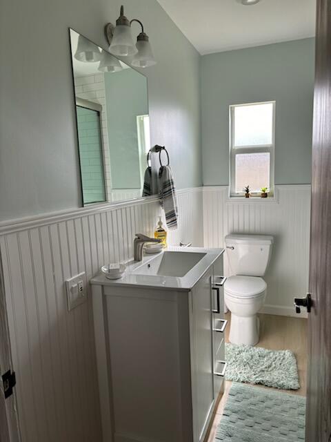 4404 Southeast Mulford Lane Stuart, FL 34997 - Photo 9 of 22 4404 MULFORD BATHROOM IMG_0131 3