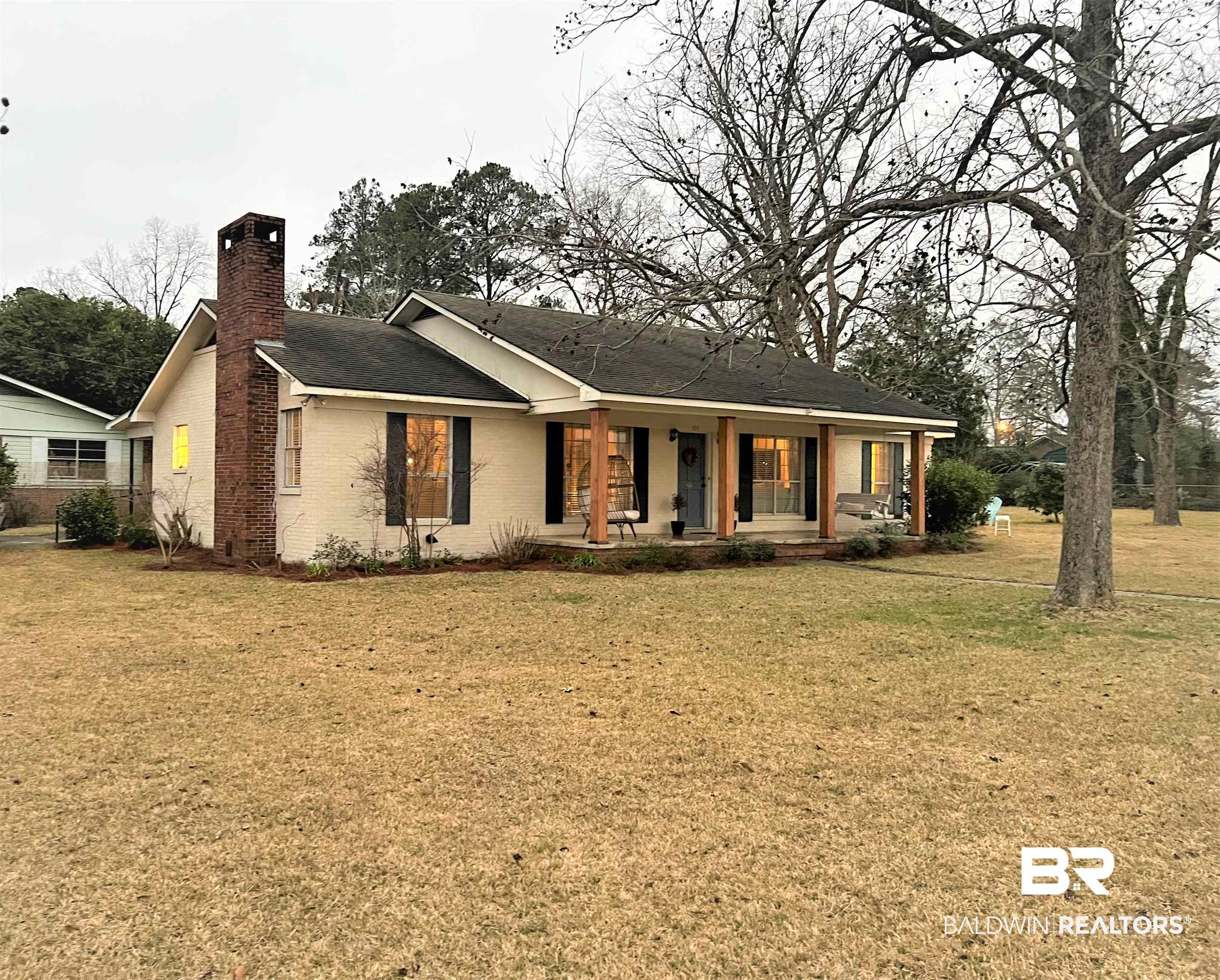 205 Rotch Boulevard Brewton, AL 36426 - Photo 4 of 48
