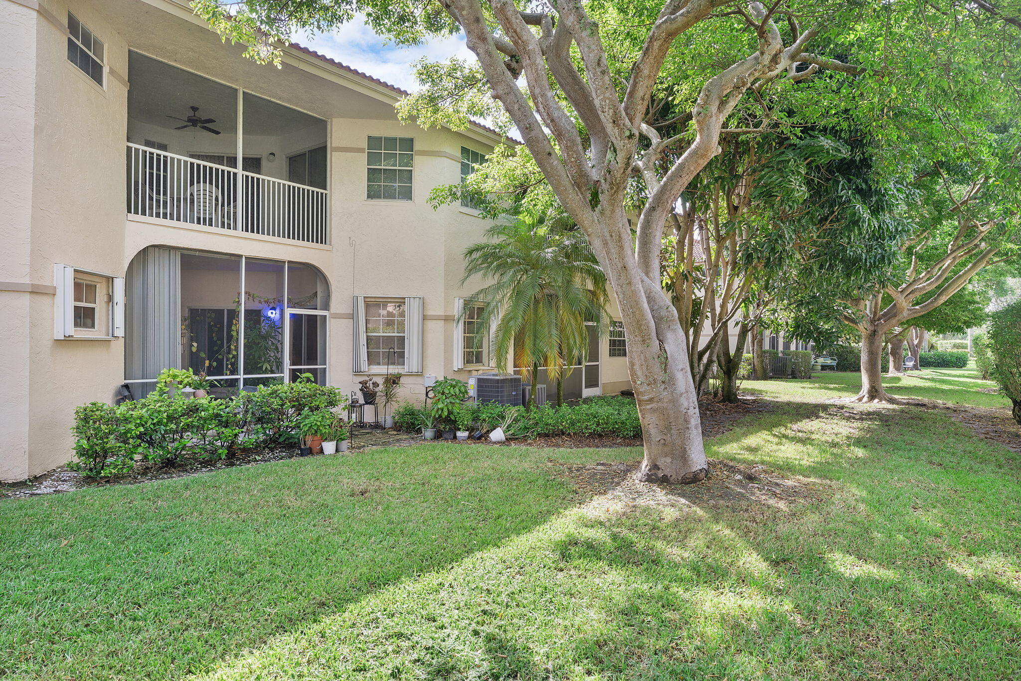 6595 Via Regina Boca Raton, FL 33433 - Photo 22 of 25 Exterior Rear