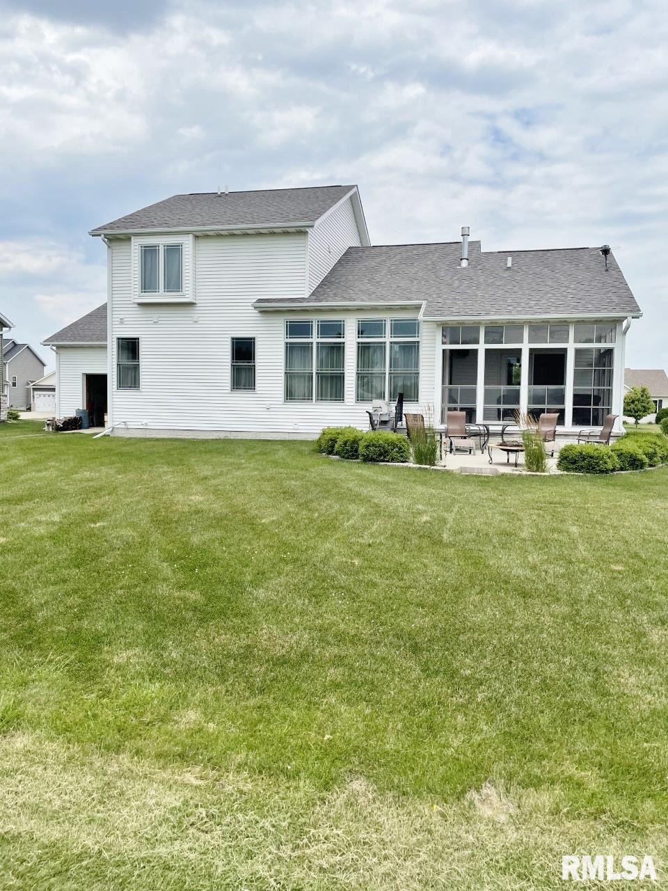 931 Fox Ridge Road Eldridge, IA 52748 - Photo 12 of 14 Gallery Image 12