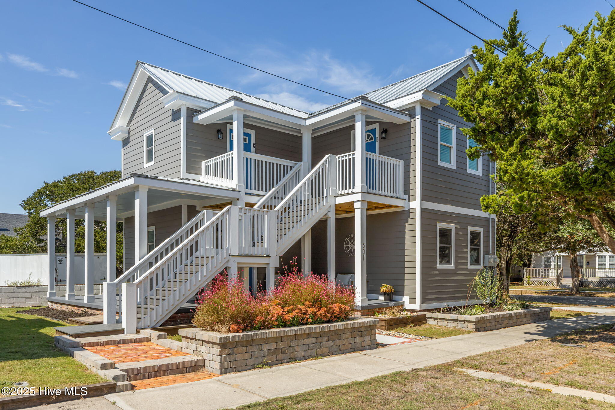 501 Bridges Street, Unit A Morehead City, NC 28557 - Photo 2 of 36 5-web-or-mls-1S3A0680