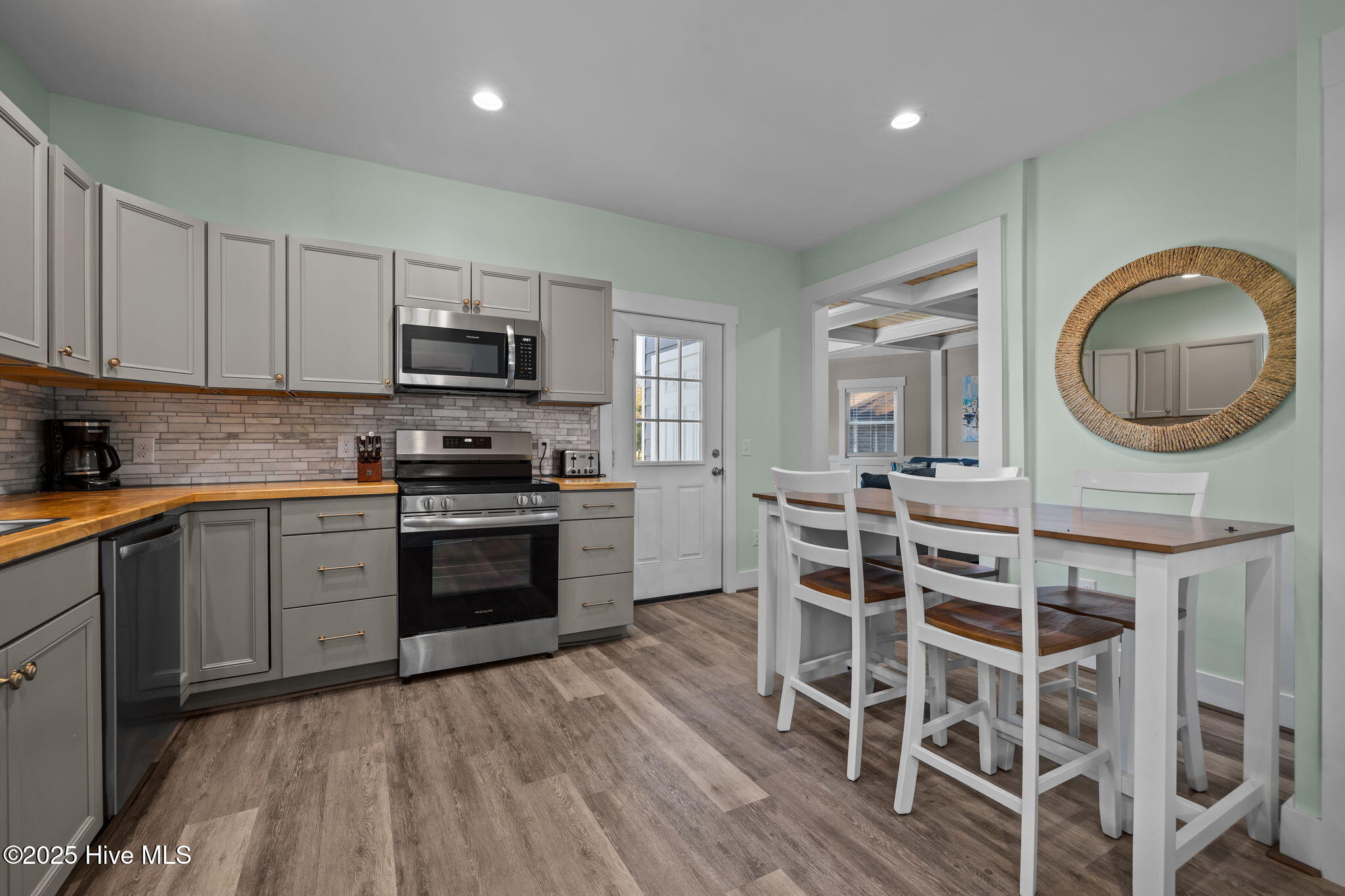 501 Bridges Street, Unit A Morehead City, NC 28557 - Photo 10 of 36 19-web-or-mls-1S3A0303