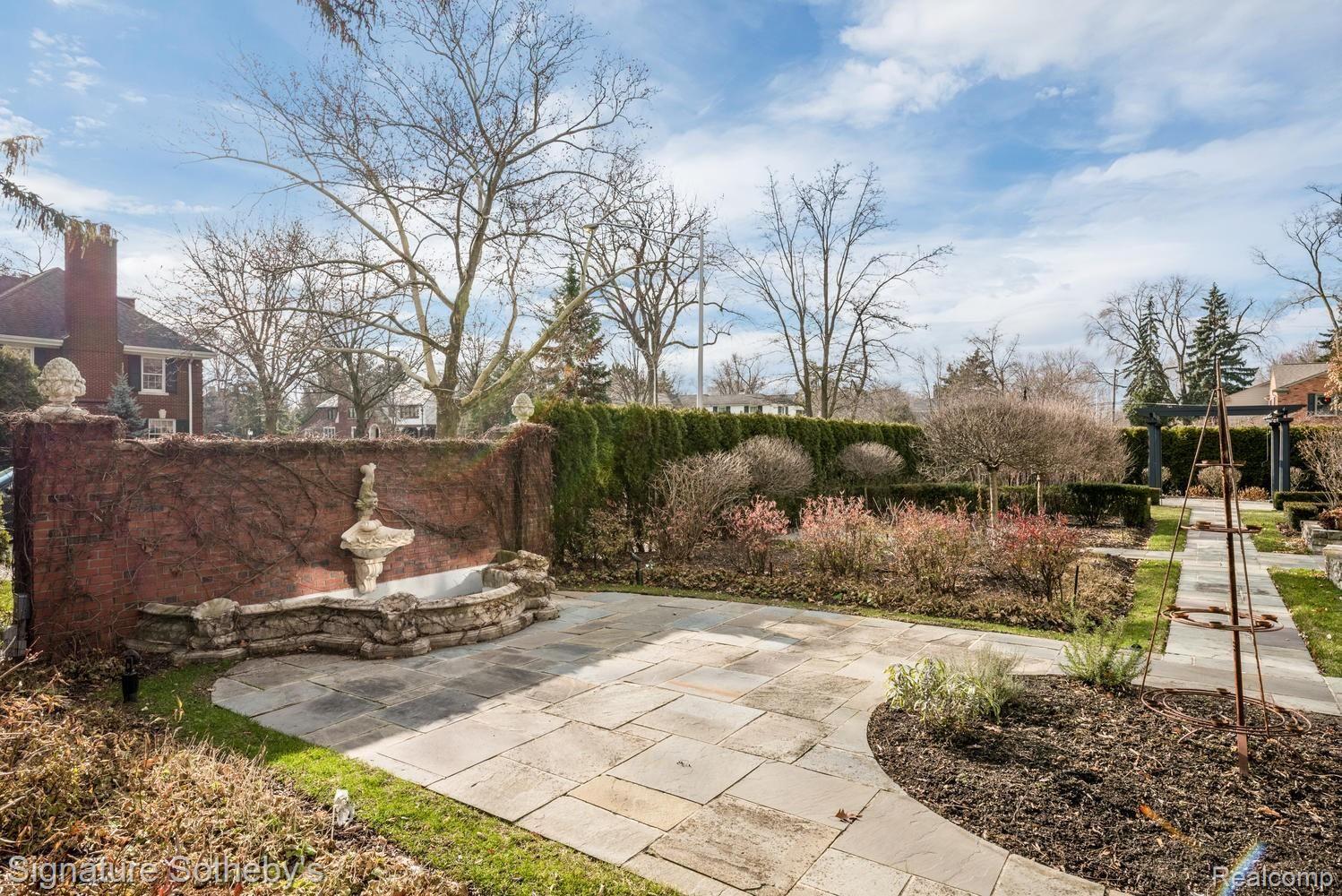 1022 Bishop Road Grosse Pointe, MI 48230 - Photo 69 of 88 1022 Bishop Rd Grosse Pointe-large-068-009-1022 Bishop Rd Grosse Pointe-1499x1000-72dpi.jpg