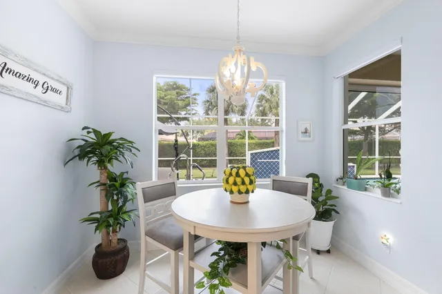 $699,999 | 3954 Recreation Lane, Naples, FL 34116