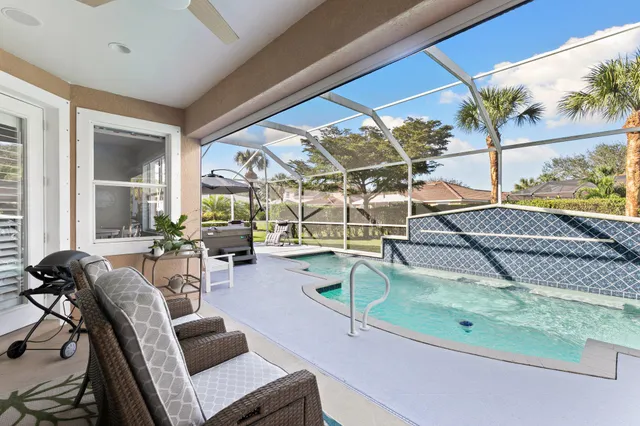 $699,999 | 3954 Recreation Lane, Naples, FL 34116