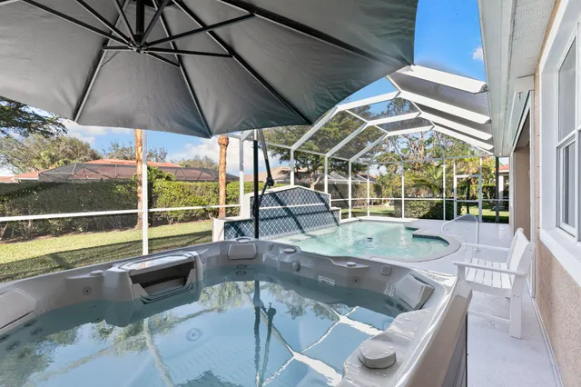 $699,999 | 3954 Recreation Lane, Naples, FL 34116