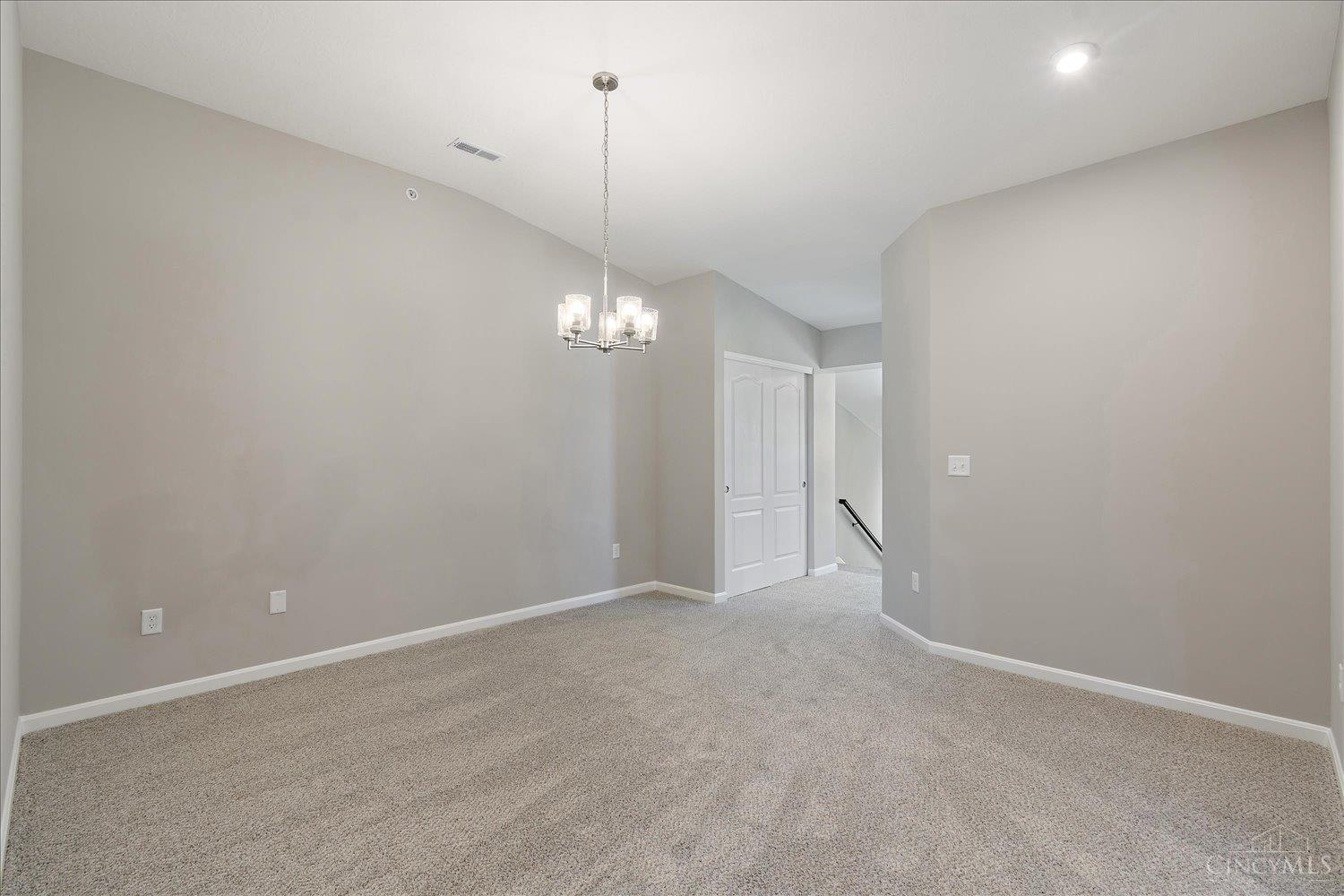 531 Tradition Ridge, Unit 81303 Cincinnati, OH 45245 - Photo 6 of 34