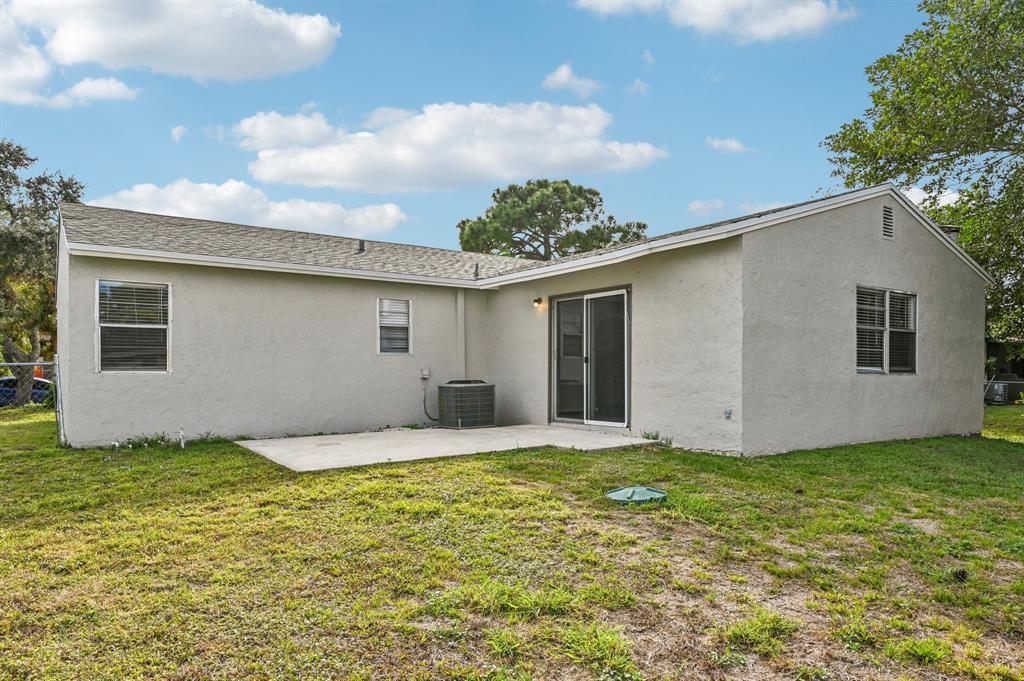 913 East 8th Street Stuart, FL 34994 - Photo 27 of 32