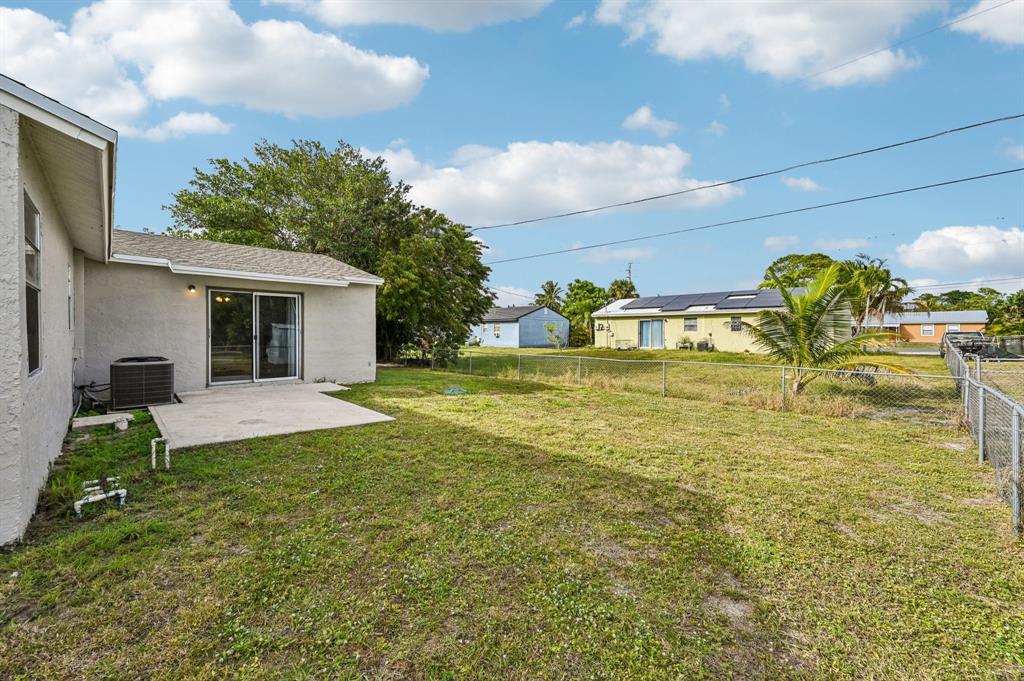 913 East 8th Street Stuart, FL 34994 - Photo 28 of 32
