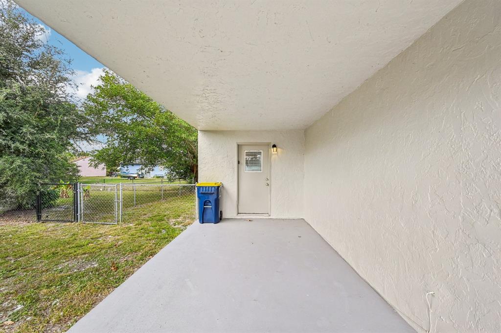 913 East 8th Street Stuart, FL 34994 - Photo 31 of 32