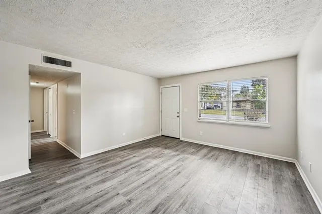 $325,000 | 913 East 8th Street, Stuart, FL 34994