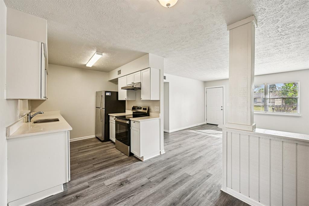 913 East 8th Street Stuart, FL 34994 - Photo 9 of 32