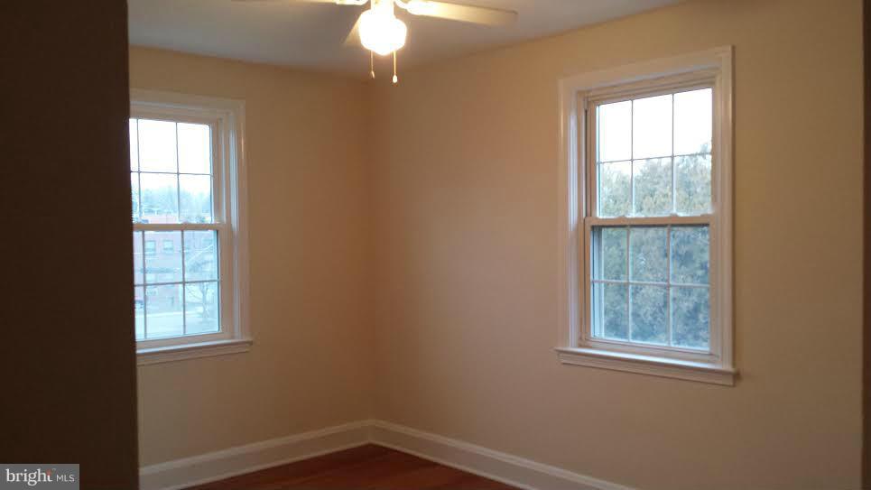 428 Overbrook Road Baltimore, MD 21212 - Photo 10 of 13 an empty room with a window