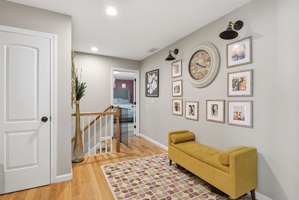 11 Elaine Circle Springfield, MA 01109 - Photo 23 of 39
