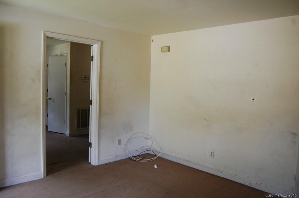 960 Spring Street Rock Hill, SC 29730 - Photo 3 of 12 Gallery Image 3