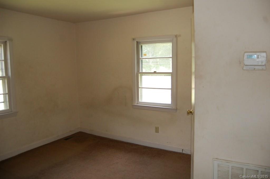 960 Spring Street Rock Hill, SC 29730 - Photo 4 of 12 Gallery Image 4