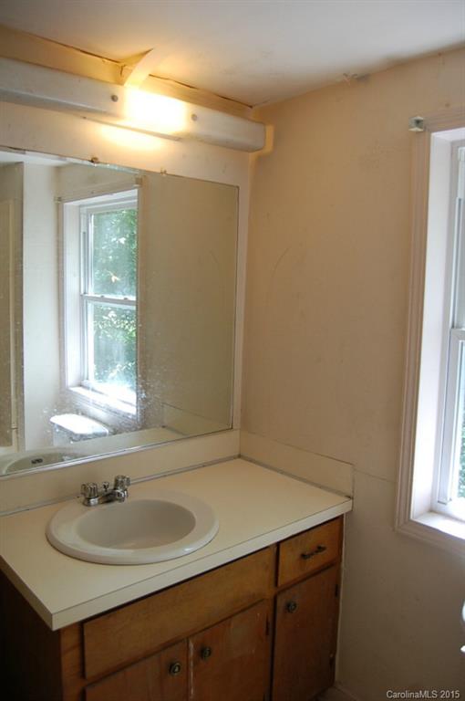 960 Spring Street Rock Hill, SC 29730 - Photo 7 of 12 Gallery Image 7
