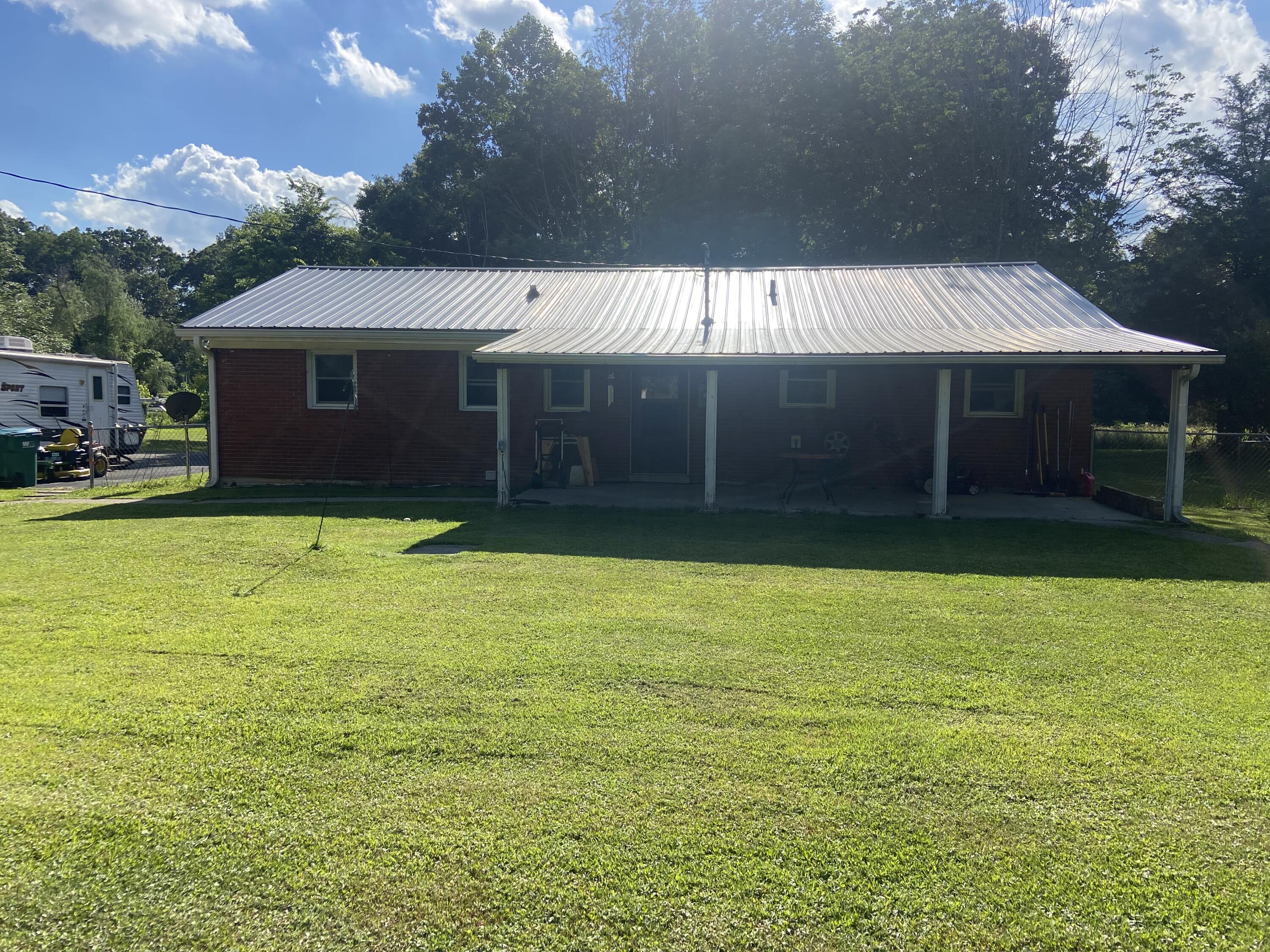3999 New Irvine Road Waco, KY 40385 - Photo 9 of 28 B9C6631C-7C19-4A62-86E7-526B768C4A10