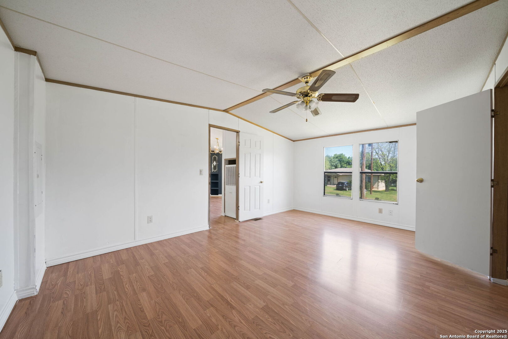 9530 Cross Rdg Lane San Antonio, TX 78263 - Photo 11 of 43