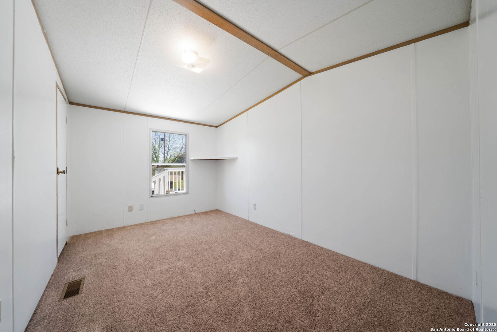 9530 Cross Rdg Lane San Antonio, TX 78263 - Photo 14 of 43