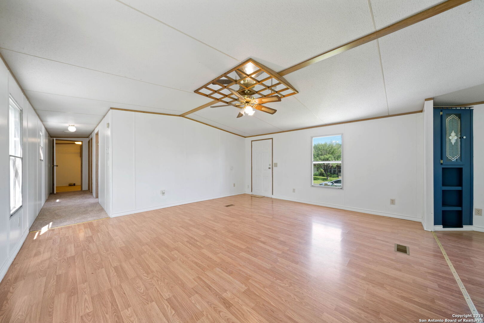 9530 Cross Rdg Lane San Antonio, TX 78263 - Photo 3 of 43