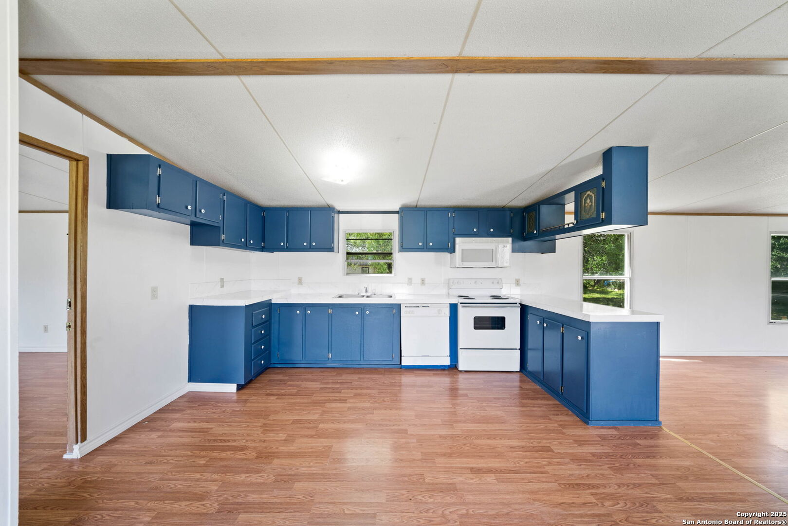 9530 Cross Rdg Lane San Antonio, TX 78263 - Photo 6 of 43