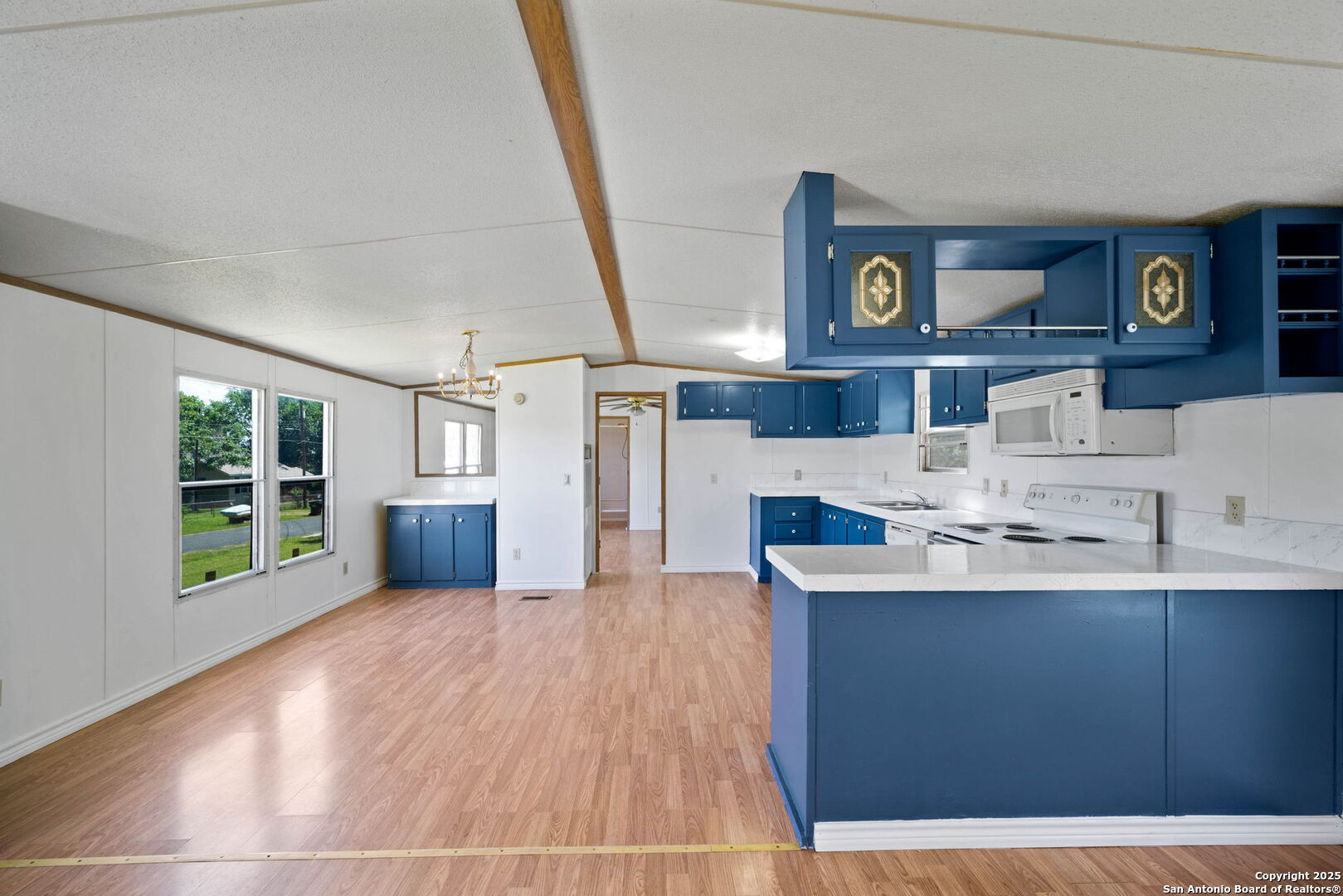 9530 Cross Rdg Lane San Antonio, TX 78263 - Photo 9 of 43