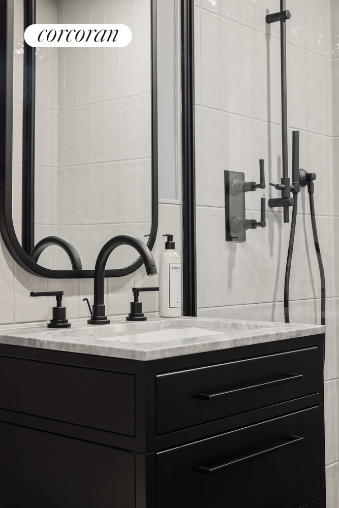 547 West 47th Street, Unit 202 Manhattan, NY 10036 - Photo 7 of 61