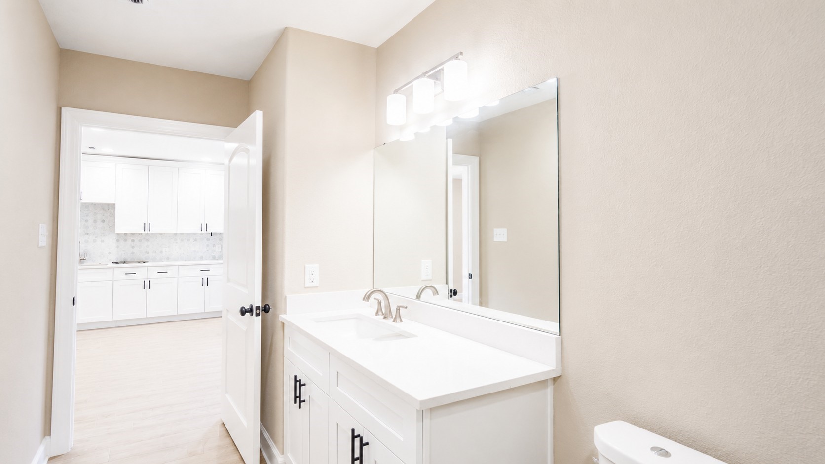1206 B Pinewood Lane Pasadena, TX 77502 - Photo 14 of 15