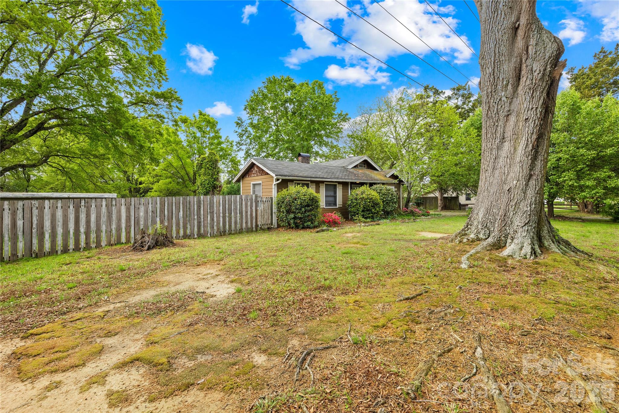 8035 Pleasant Grove Road Charlotte, NC 28216 - Photo 16 of 27 Gallery Image 16