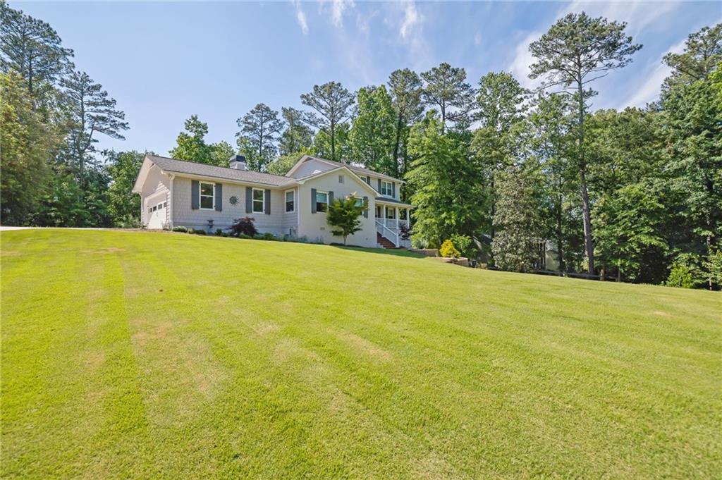 130 Randomwood Way Alpharetta, GA 30022 - Photo 2 of 46